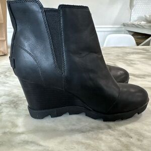 Sorel Black Wedge Boots